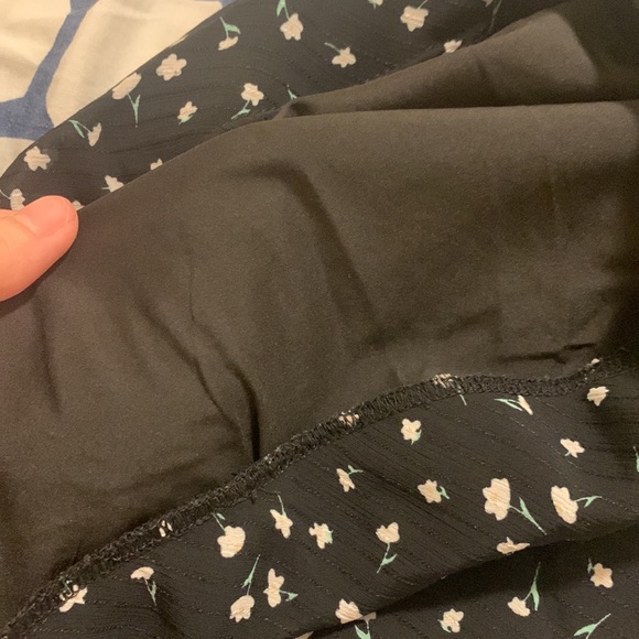 Cotton on mini skirt - Picture 3 of 3